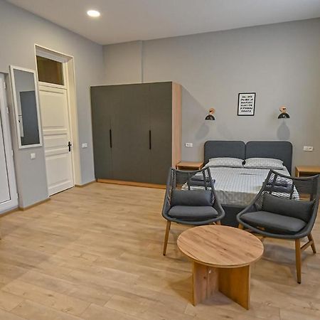 Big Studio Apt.On Liberty Square 트빌리시 외부 사진